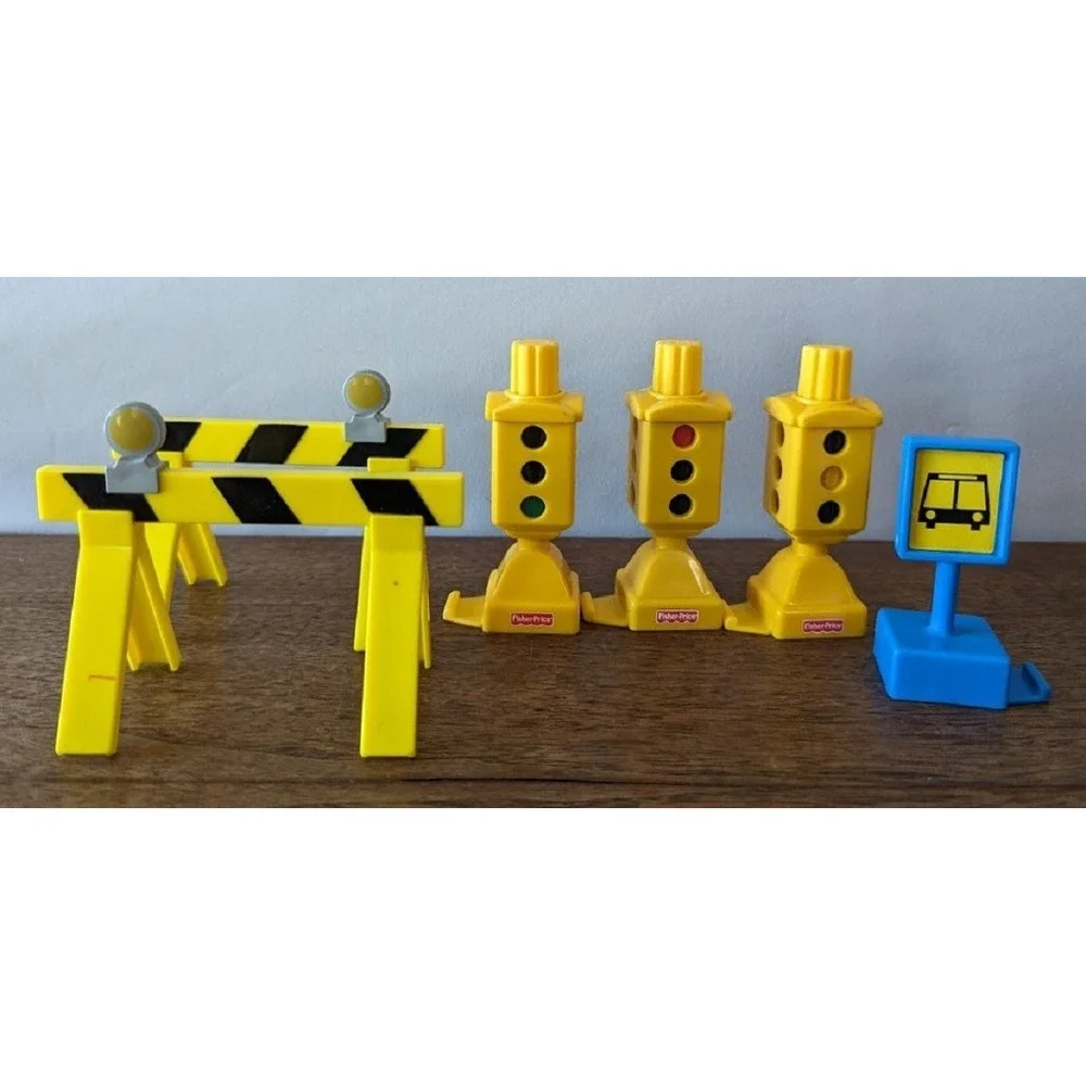 Geotrax Street Signs Fisher Price, Road Blocks, Traffic Lights, Bus Stop Sign